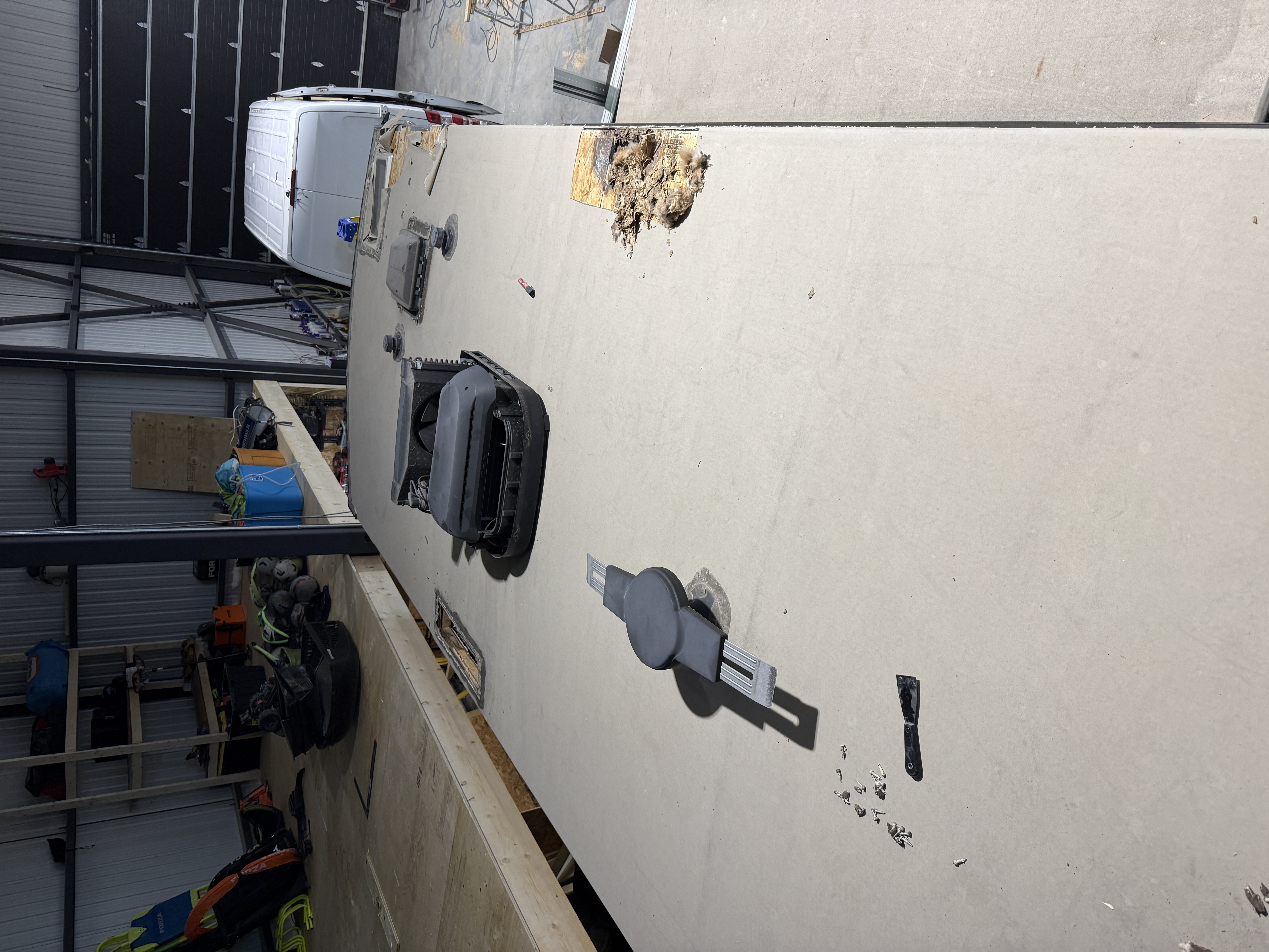 Avant changement de membrane de toiture sur un VR à Gatineau